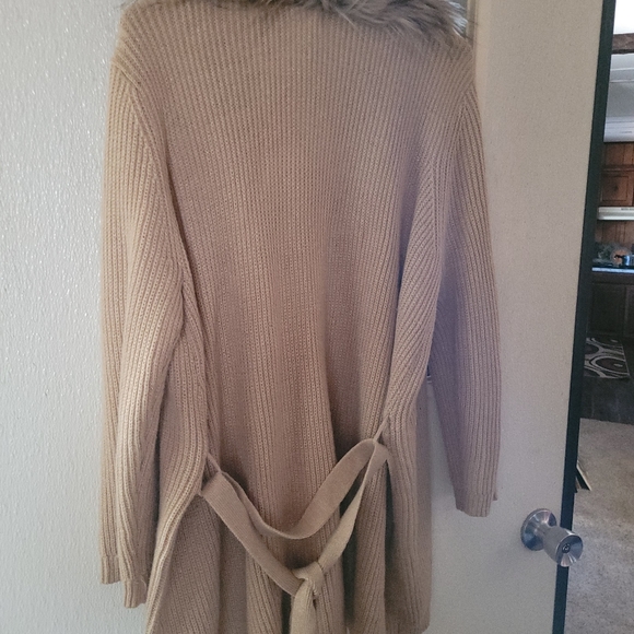 Women's Faux Fur Cardigan Fuzzy Trim Open Front Dual Pocket Sweater +Non Smoker+ - Picture 5 of 8